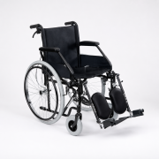 Comfort Plus DM-303 45 cm Refakatçi Frenli Özellikli Tekerlekli Sandalye