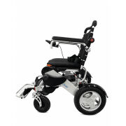 P209 XL Ultra Hafif Akülü Sandalye | Hafifliği, Yüksek Taşıma Kapasitesi ve Uzun Menziliyle Güçlü Model (180kg taşıma)