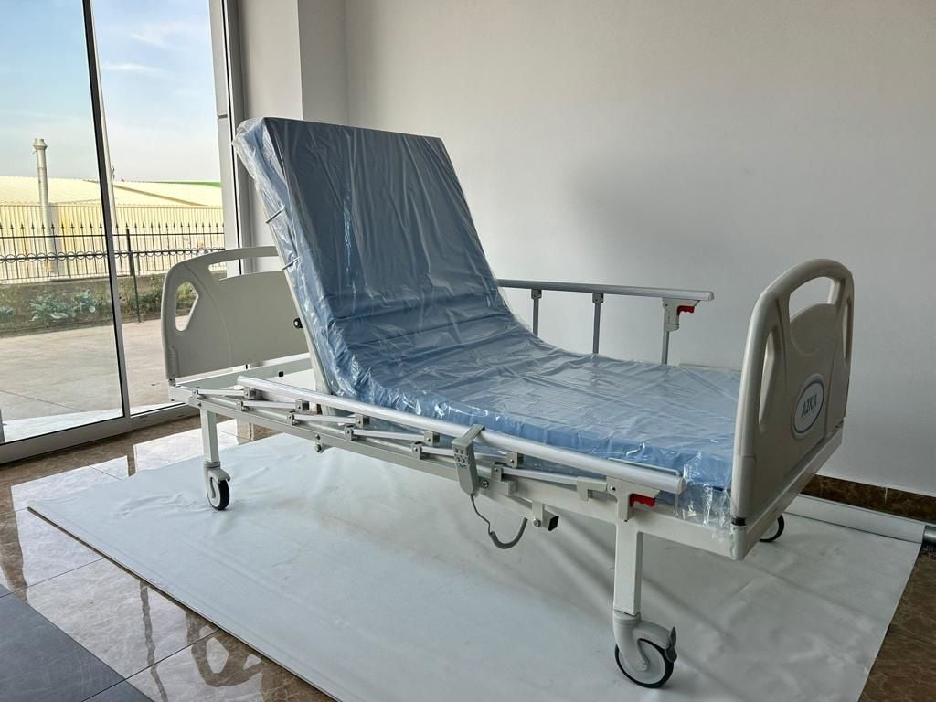 Hasta Karyolası 2 Motorlu Abs Başlıklı Alüminyum Korkuluklu