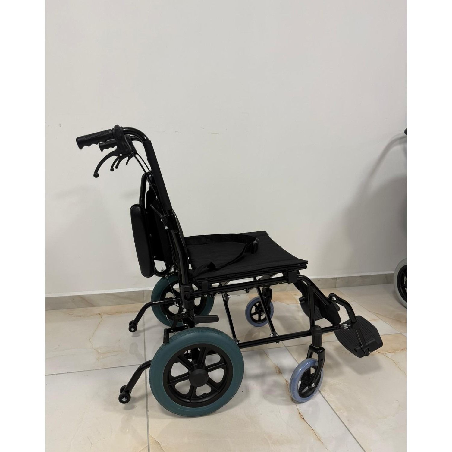 Comfort Plus DM-863-12 Transfer Özellikli Tekerlekli Sandalye