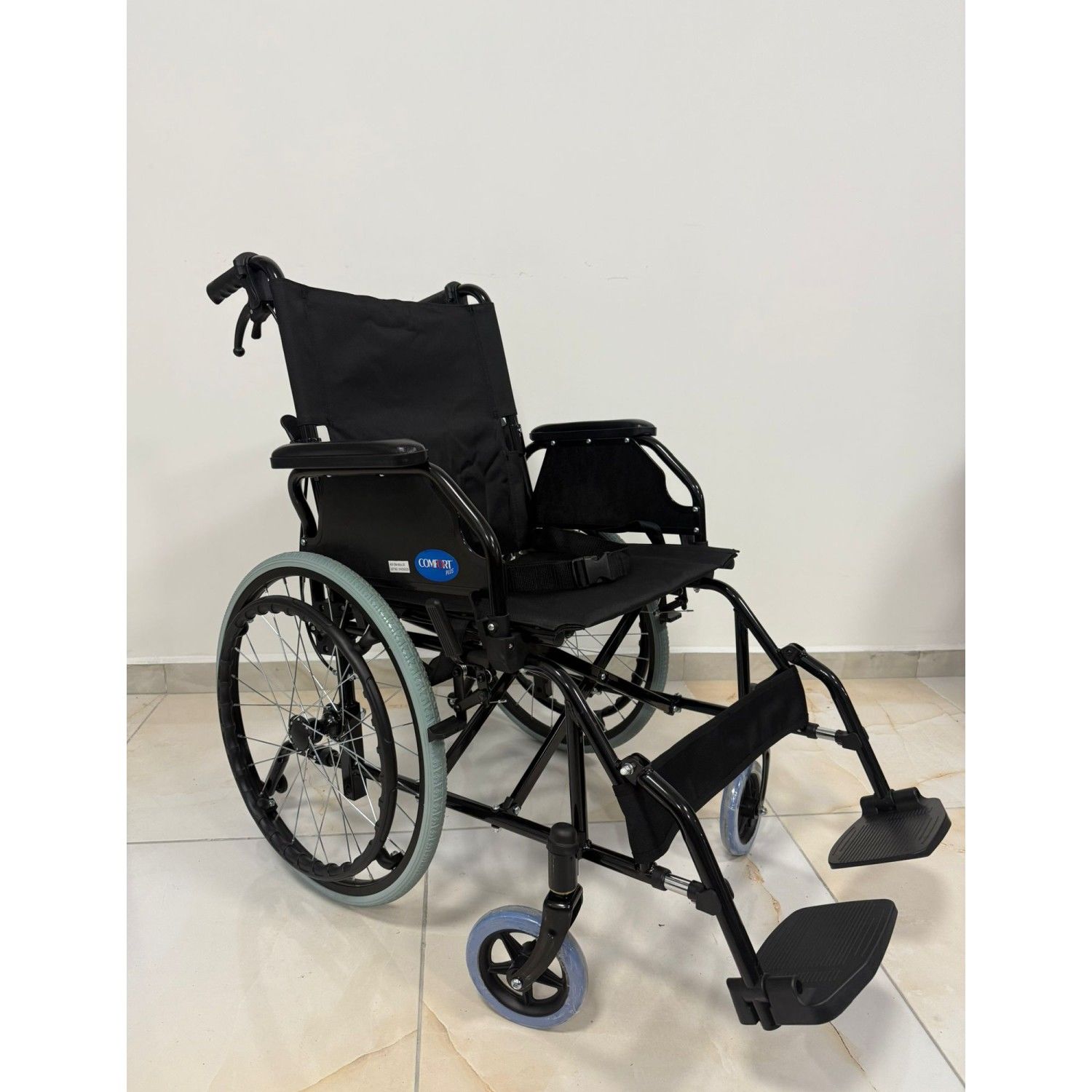 Comfort Plus DM-863-20 Transfer Özellikli Tekerlekli Sandalye kolçaklar hareketli