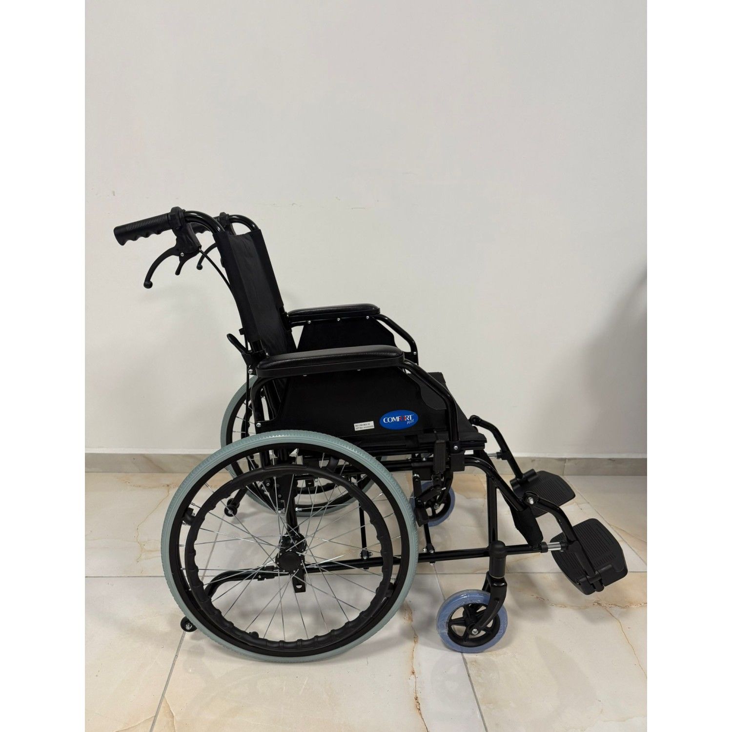 Comfort Plus DM-863-20 Transfer Özellikli Tekerlekli Sandalye kolçaklar hareketli